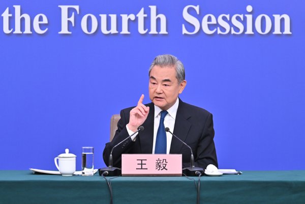 全文来了！王毅答中外记者21个提问，涉及中美关系、中日关系、构建人类命运共同体等